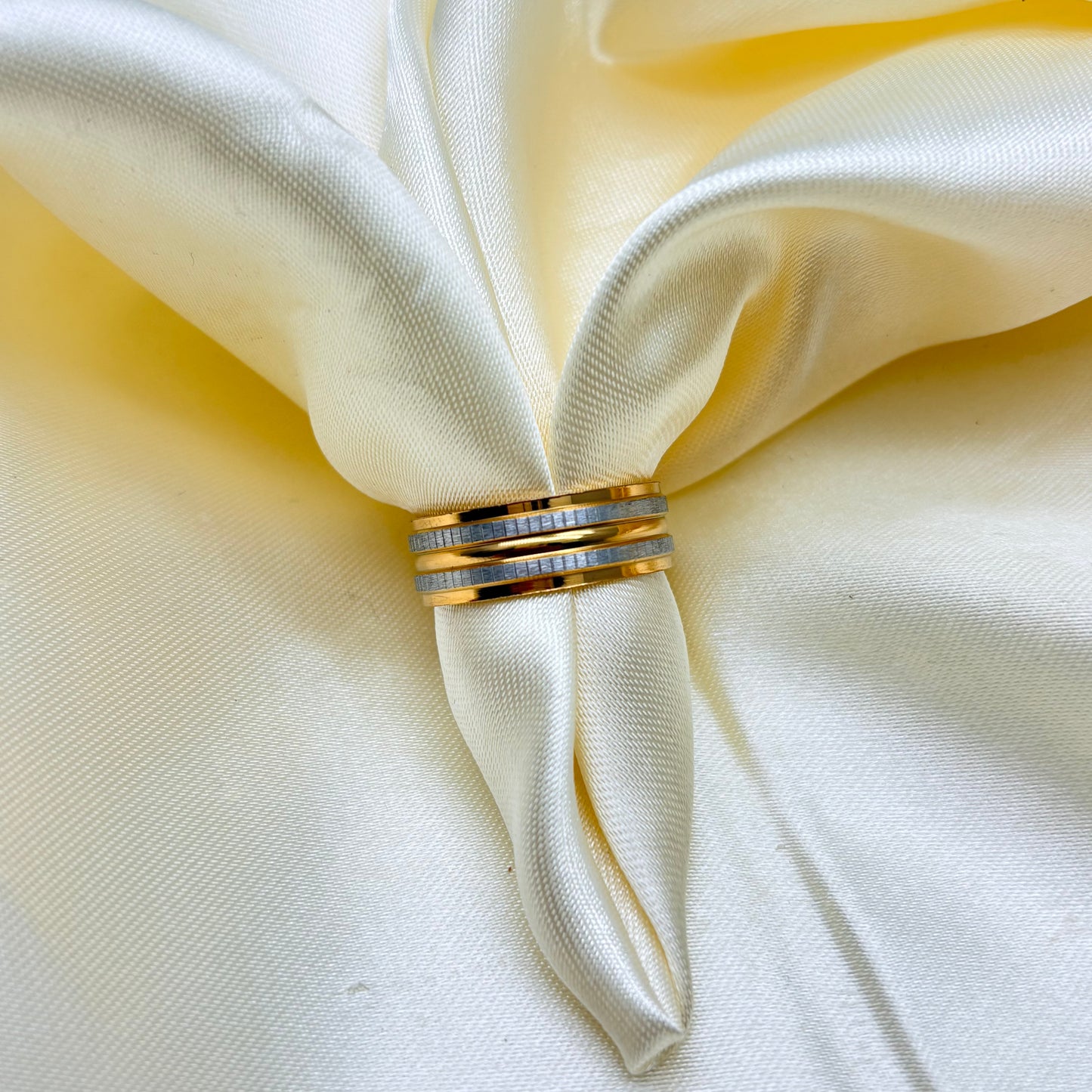 ANILLO DORADO