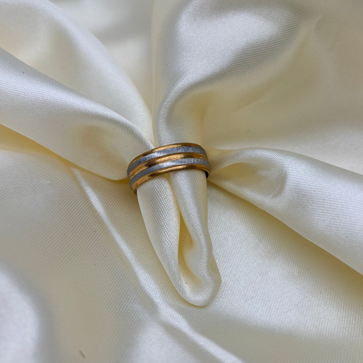 ANILLO DORADO