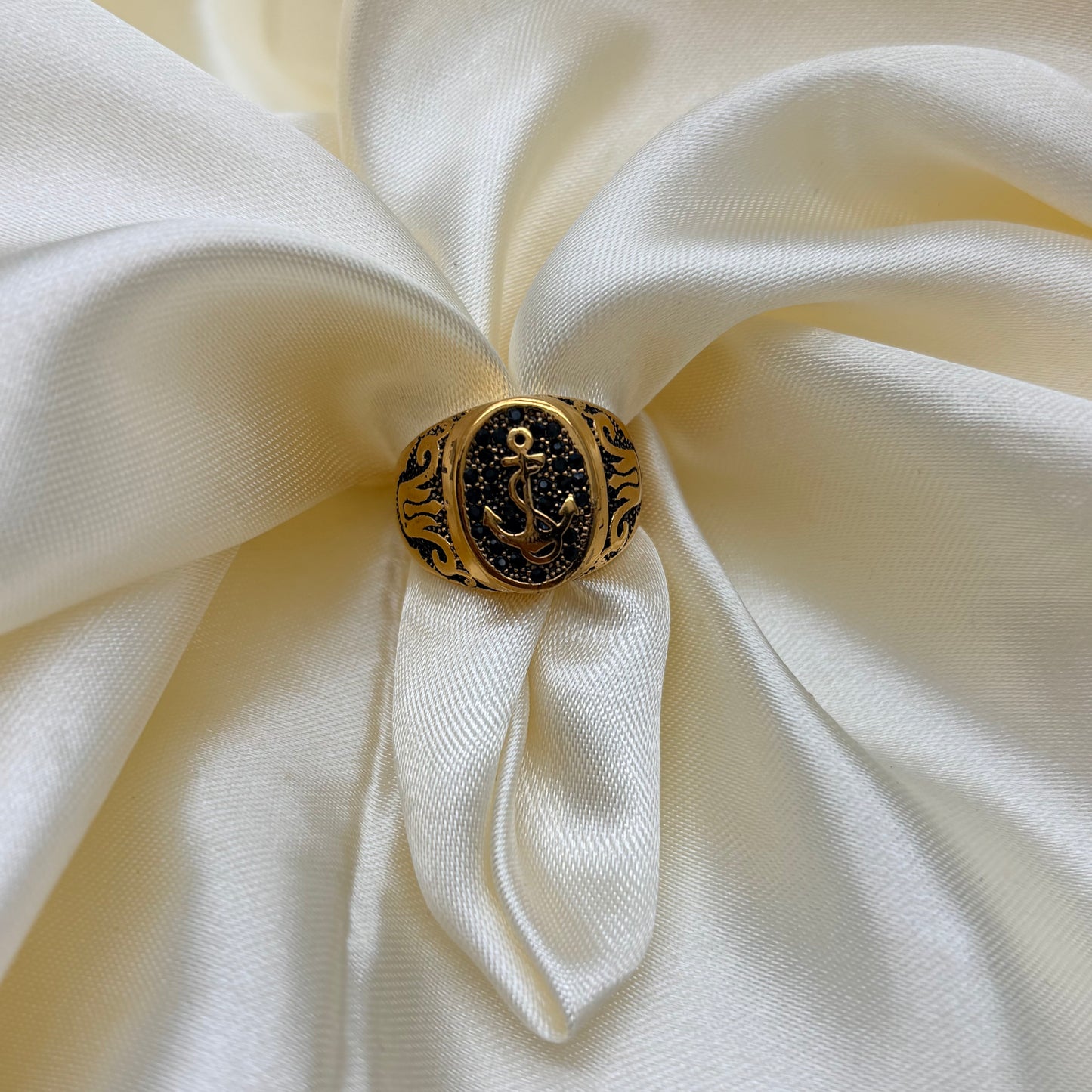 ANILLO HOMBRE DORADO