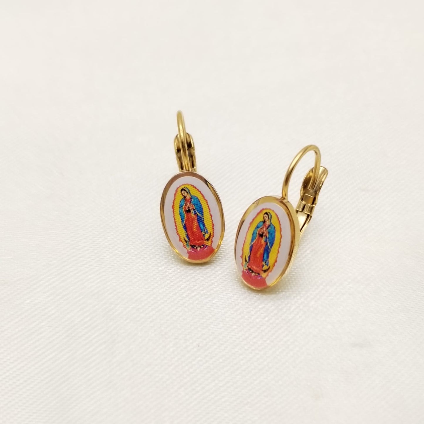 ARETE AZA DORADO
