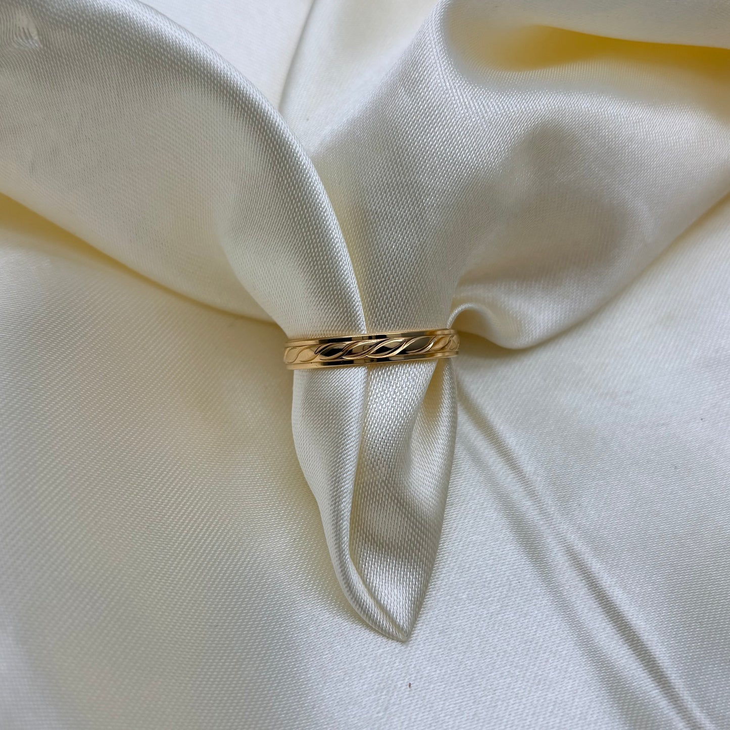 ANILLO ALIANZA DORADA