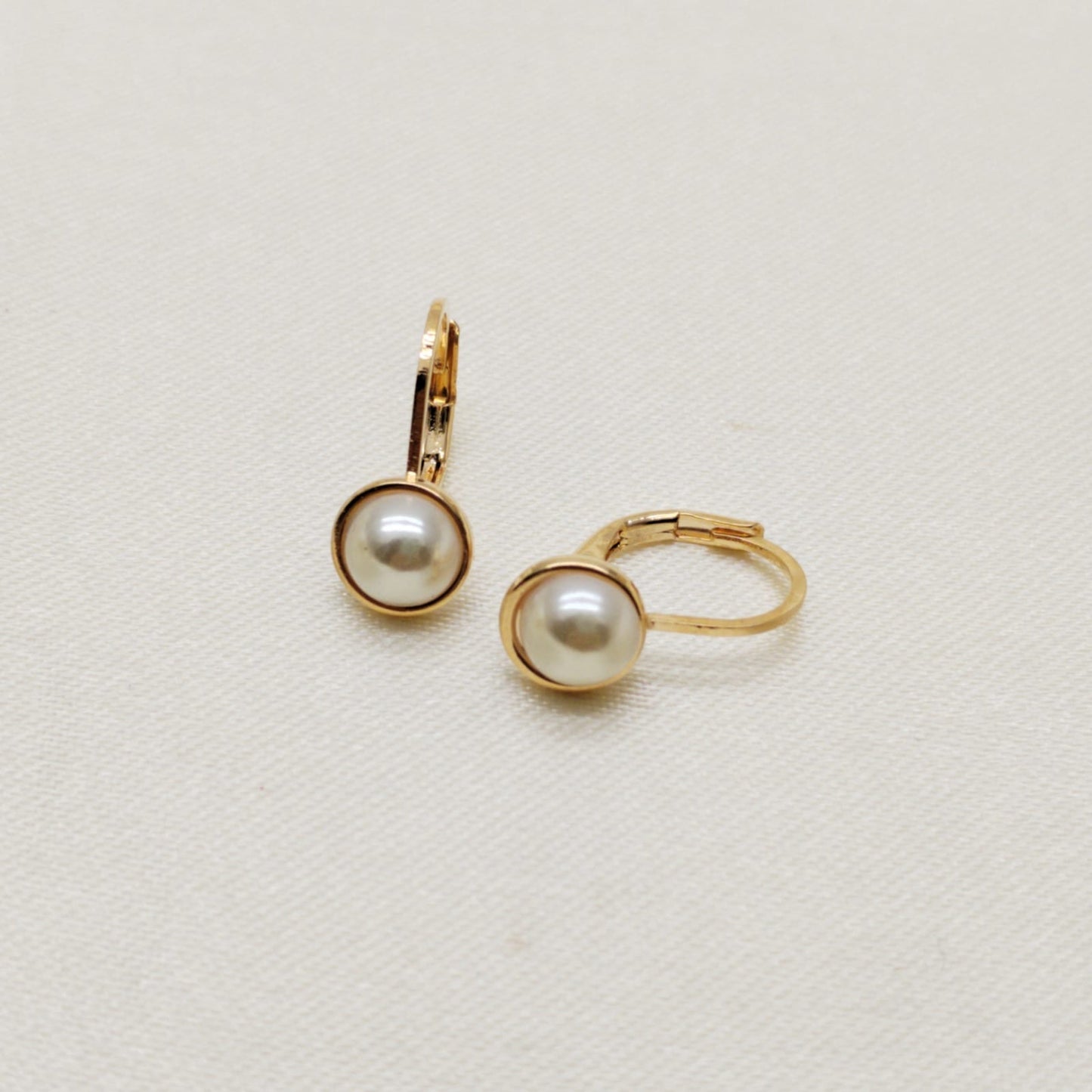 ARETE AZA DORADO