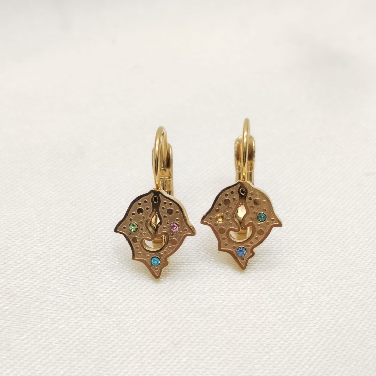 ARETE AZA DORADO