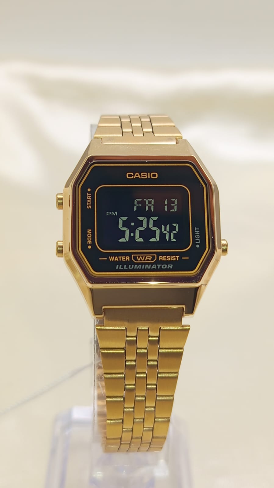 RELOJ CASIO LA680WGA-1BDF