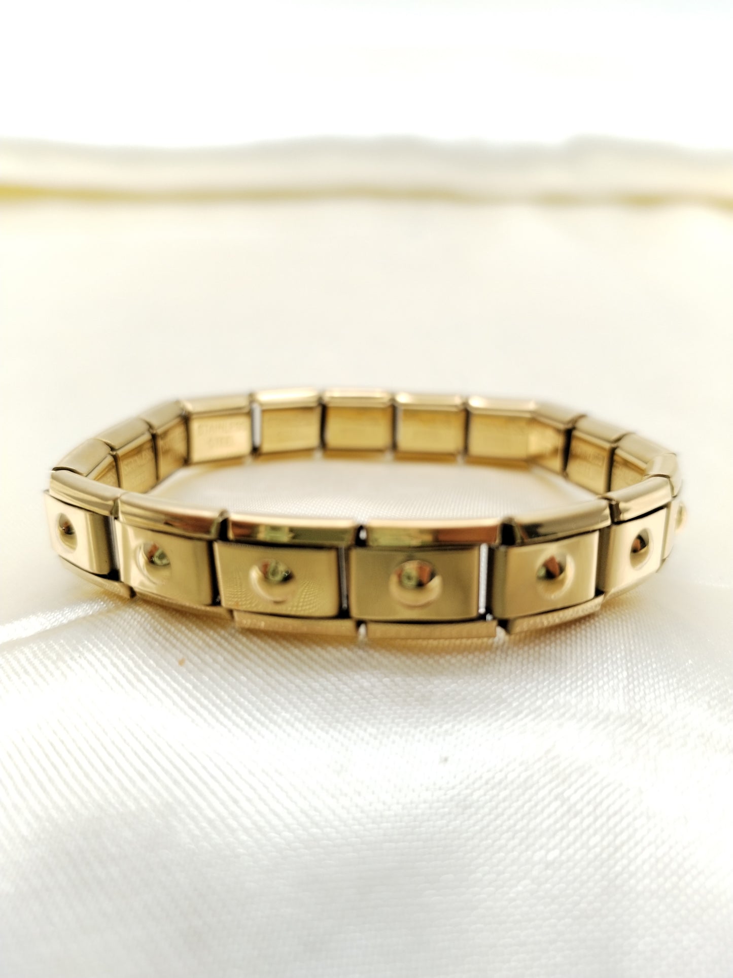 PULSERA ELASTICA DORADA