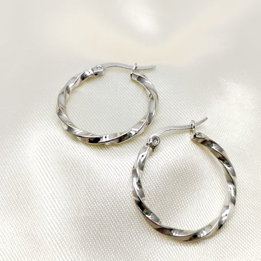 ARGOLLA LABRADA PLATEADA