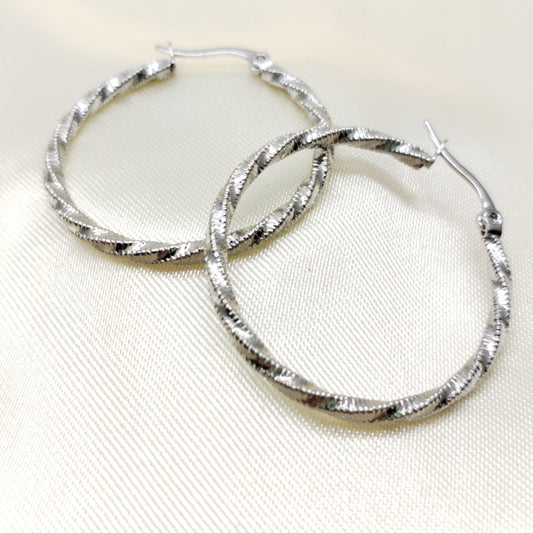 ARGOLLA LABRADA PLATEADA