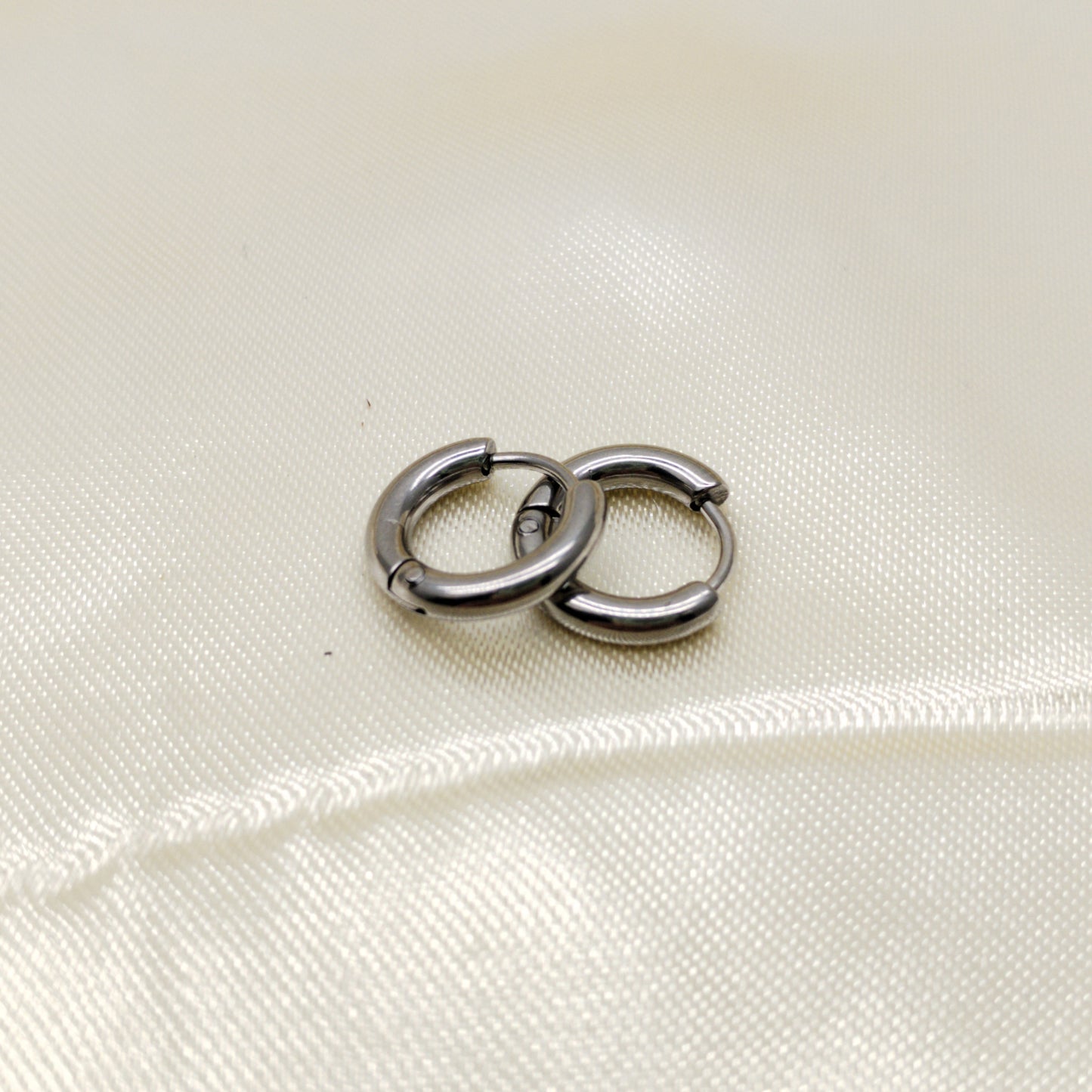 ARETE HOGGIES PLATEADO