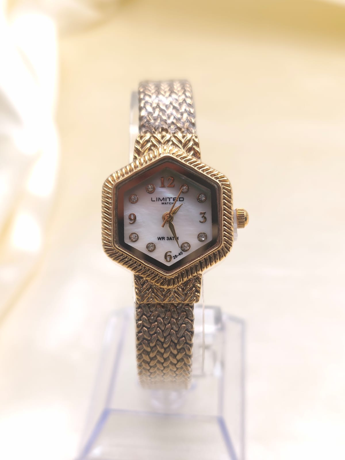 RELOJ LIMITED DORADO
