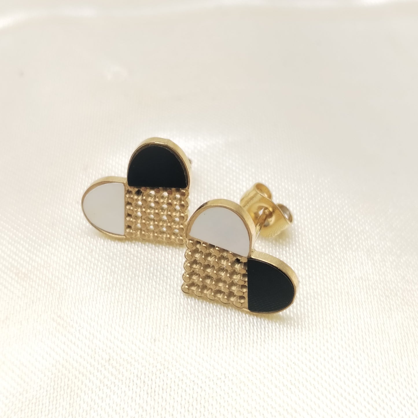 ARETE TOPO ELEGANTE