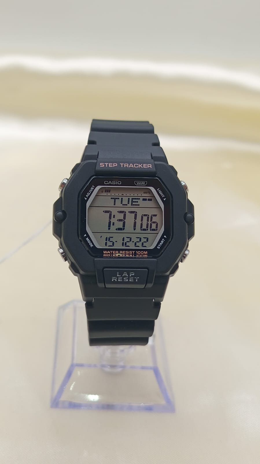 RELOJ CASIO LW-204-1BDF