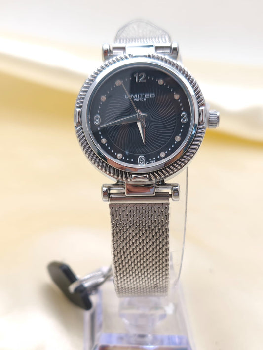 RELOJ LIMITED PLATEADO